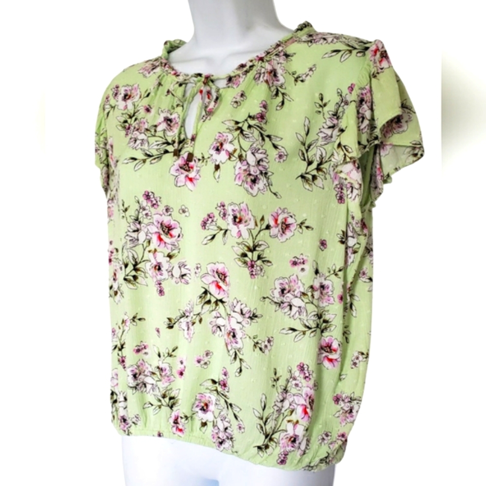 Lime Green Floral Top Sz Medium Blouse Pink Flowers Ruffled Sleeves Rose& Olive